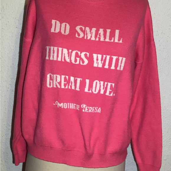 Soul honey pink “ DO SMALL THINGS WITH GREAT LOVE “ sweatshirt size medium - Picture 4 of 9